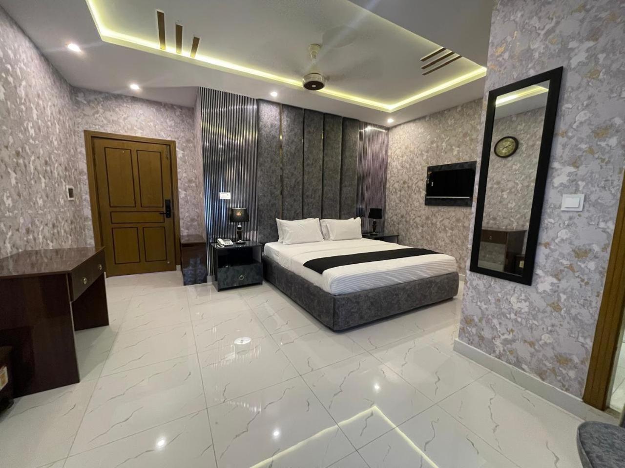 Hotel Croydon International Ravalpindi Kültér fotó
